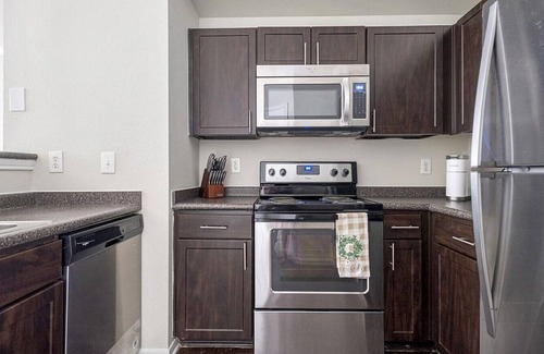Alden Bridge Apartment | Landing at Whispering Pines Ranch - 1 Bedroom in Alden Bridge