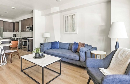 Hayden Island Apartment | Landing at Yacht Harbor Club - 1 Bedroom in Hay.