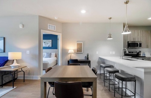 Santa Rosa Beach Apartment | Landing | Beautiful 2BD, Gym, Clubhouse