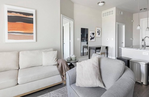 Nassau Bay Apartment | Landing | Beautiful 1BD, Gym, Pool