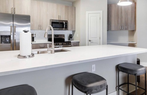 Fort Myers Apartment | Landing | Beautiful 1BD, Gym, Pool