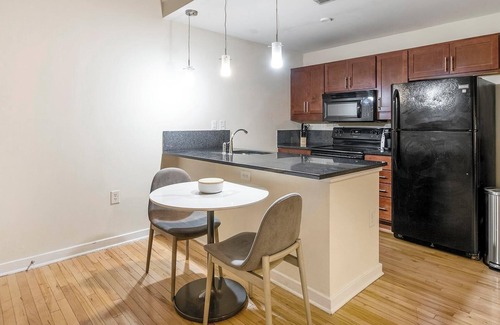 Petersburg Apartment | Landing | Beautiful 1BD, Pool, Gym