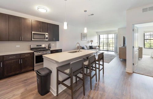 Schaumburg Apartment | Landing | Beautiful 1BD, Yoga Studio, Gym