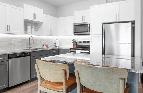 Sanford Apartment | Landing | Beautiful 1BD, Gym, Pool