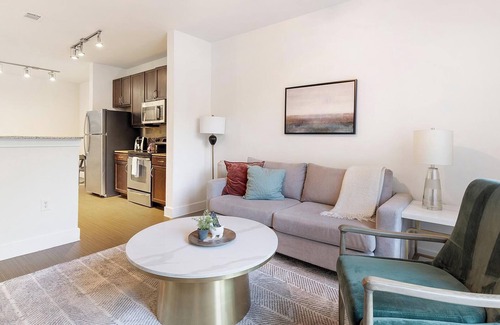 Park Central Apartment | Landing | Beautiful 1BD, Gym, Clubhouse
