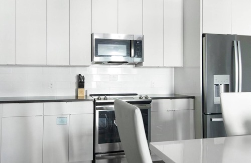 Port Tampa City Apartment | Landing | Beautiful 1BD, Gym, Pool