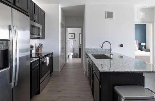Austin Apartment | Landing | Beautiful 1BD, Pool, Gym