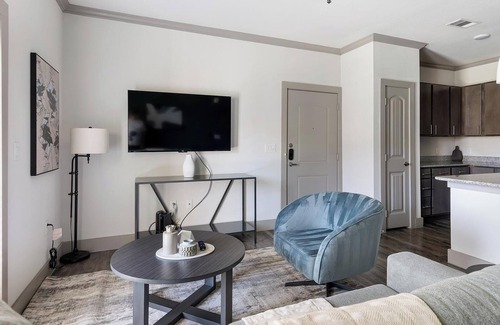 Manor Apartment | Landing | Beautiful 1BD, Pool, Clubhouse