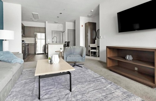 Paw Creek Apartment | Landing | Beautiful 1BD, Clubhouse, Gym
