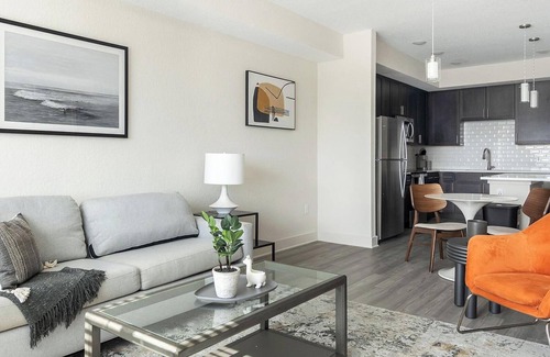 Palmetto Apartment | Landing | Beautiful 1BD, Gym, Pool
