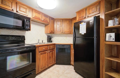 Mid City North Apartment | Landing | Beautiful 2BD, Gym, Pool