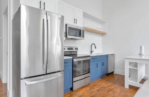 Greenville Apartment | Landing | Beautiful 2BD, Gym, Yoga Studio