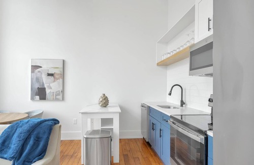 Greenville Apartment | Landing | Beautiful 2BD, Gym, Yoga Studio