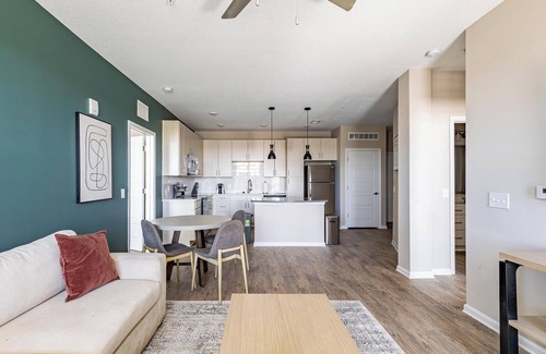 Kenton Apartment | Landing | Beautiful 2BD, Pool, Clubhouse