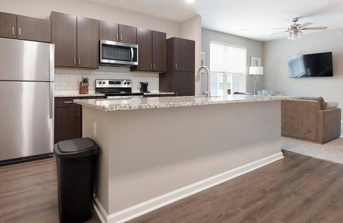 Chesterfield Apartment | Landing | Chic 1BD, Courtyard, Clubhouse