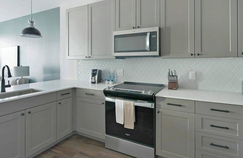 Houston Apartment | Landing | Chic 1BD, Courtyard, Gym