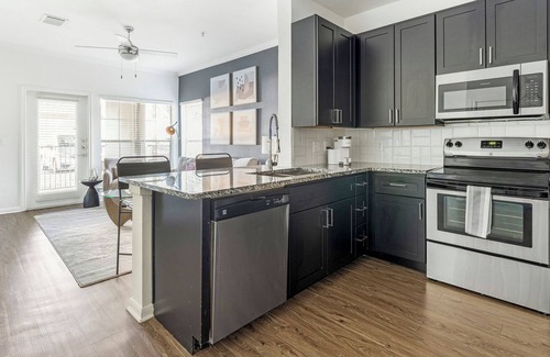 Austin Apartment | Landing | Chic 1BD, Courtyard, Pool