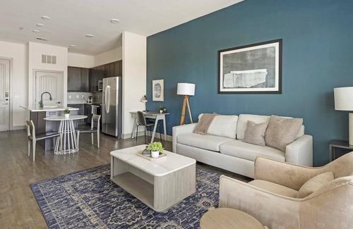 Denton Apartment | Landing | Chic 1BD, Courtyard, Clubhouse