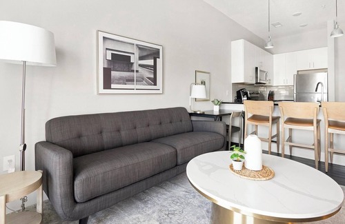 San Marco Apartment | Landing | Chic 1BD, Pool, Gym