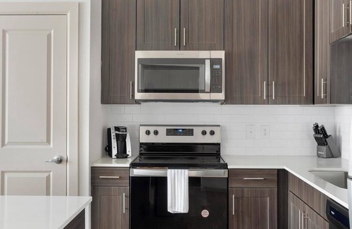 Pflugerville Apartment | Landing | Chic 1BD, Pool, Game Room