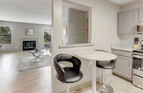 Huntsville Apartment | Landing | Chic 1BD, Pool, Clubhouse