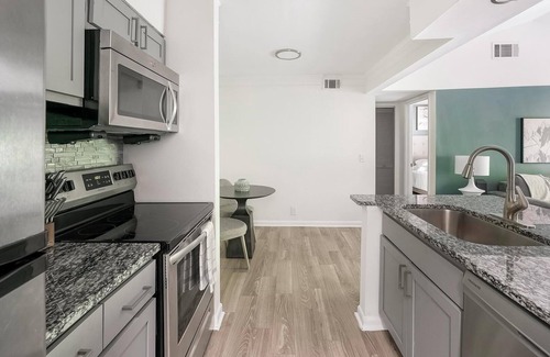 Green Hills Apartment | Landing | Chic 1BD, Pool, Courtyard