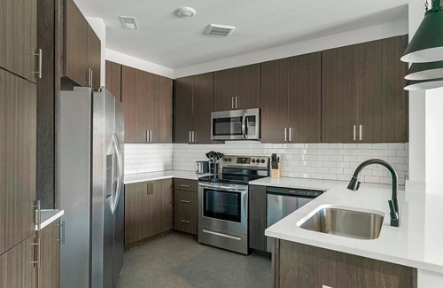 Richmond Apartment | Landing | Chic 1BD, Pool, Clubhouse