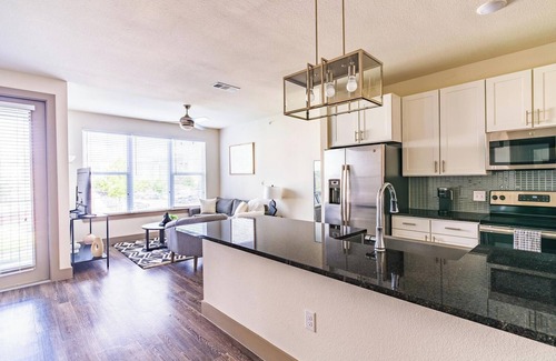 Conroe Apartment | Landing | Chic 1BD, Pool, Yoga Studio