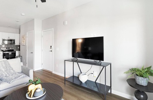 Townsite Apartment | Landing | Chic 1BD, Rooftop Lounge, Pool