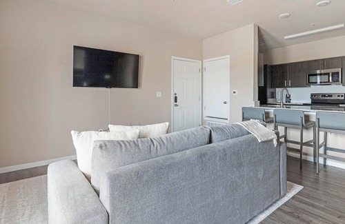 New Braunfels Apartment | Landing | Chic 1BD, Gym, Pool