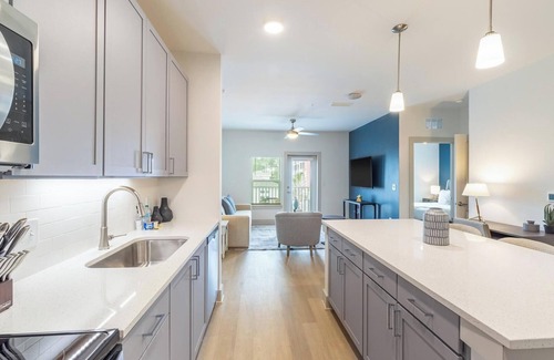 Santa Rosa Beach Apartment | Landing | Chic 2BD, Gym, Pool