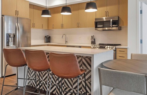 Downtown Tucson Apartment | Landing | Chic 2BD, Gym, Clubhouse