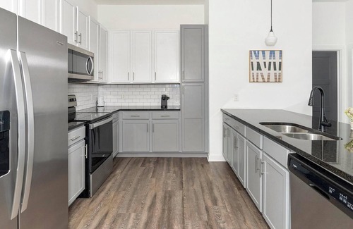 San Marco Apartment | Landing | Chic 2BD, Pool, Yoga Studio