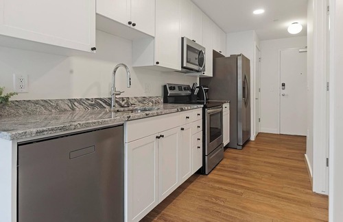 Greektown Historic District Apartment | Landing | Chic Studio, Clubhouse, Gym