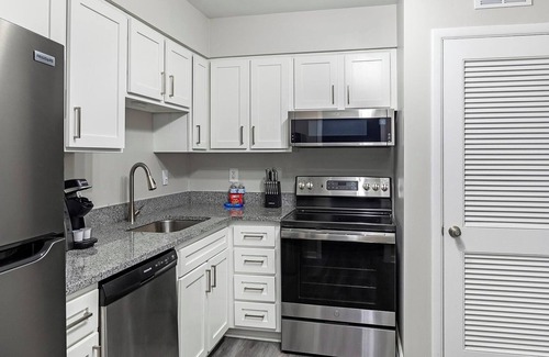 Homewood Apartment | Landing | Incredible 2BD, Clubhouse, Gym