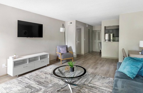 Huntsville Apartment | Landing | Incredible 1BD, Gym, Pool