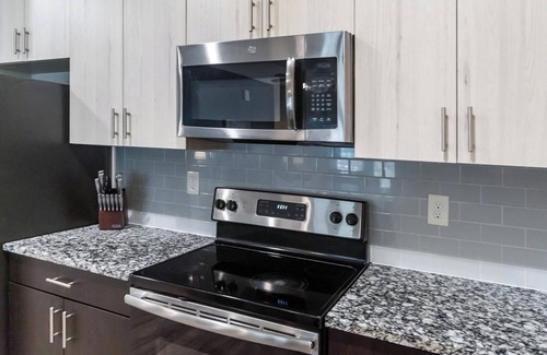 Charlotte Apartment | Landing | Incredible 1BD, Gym, Clubhouse