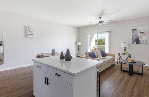 Townsite Apartment | Landing | Incredible 1BD, Rooftop Lounge, Pool