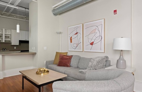 Downtown Nashville Apartment | Landing | Incredible 1BD, Gym