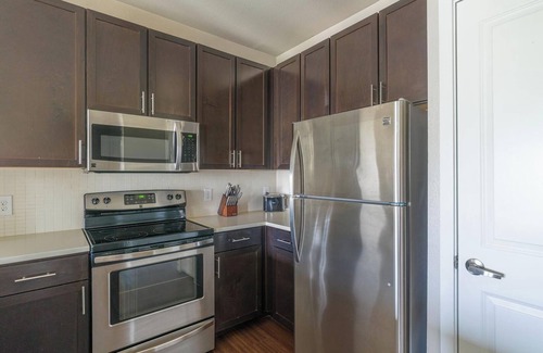 Katy Apartment | Landing | Incredible 1BD, Courtyard, Gym