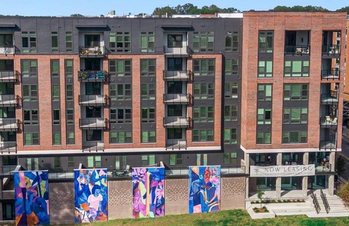 Downtown Apartment | Landing | Incredible 1BD, Gym, Pool