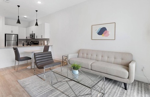 Denton Apartment | Landing | Incredible 1BD in Denton