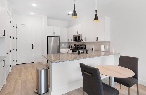 Denton Apartment | Landing | Incredible 1BD in Denton
