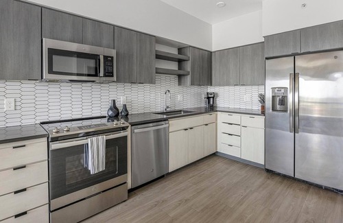 Tempe Apartment | Landing | Incredible 1BD, Pool, Courtyard