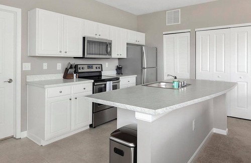 Canal Winchester Apartment | Landing | Incredible 1BD, Clubhouse, Gym