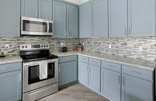 Nassau Bay Apartment | Landing | Incredible 1BD, Pool, Gym