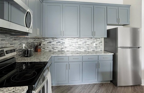 Nassau Bay Apartment | Landing | Incredible 1BD, Pool, Gym