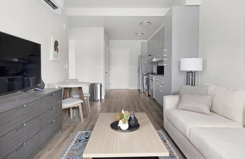 Portland Heights Apartment | Landing | Incredible 1BD, Gym