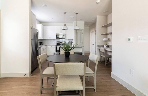 Tarrant County Apartment | Landing | Incredible 2BD, Clubhouse, Yoga Studio