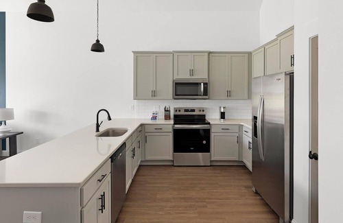 Athens Apartment | Landing | Incredible 2BD, Clubhouse, Gym